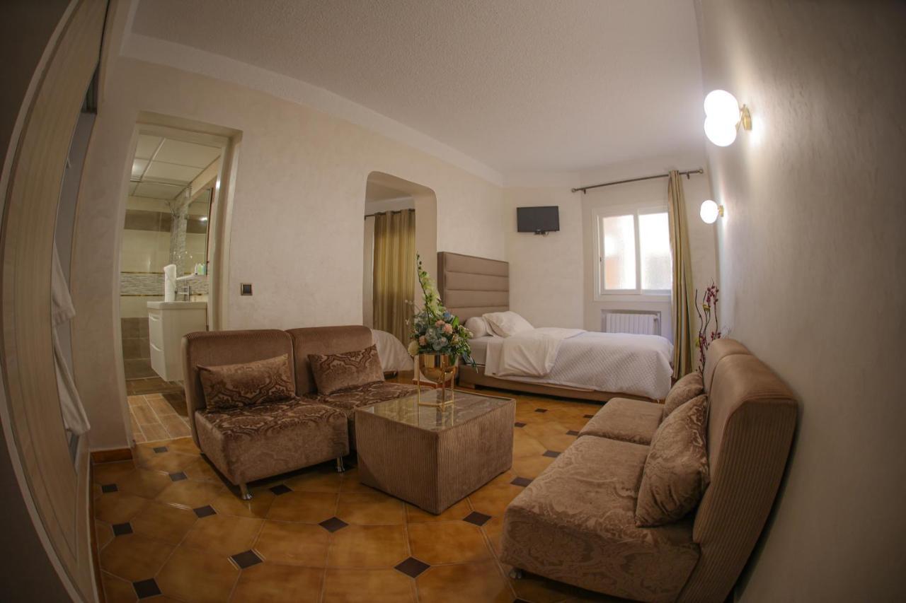 Hotel Des Lilas Oujda Exteriör bild