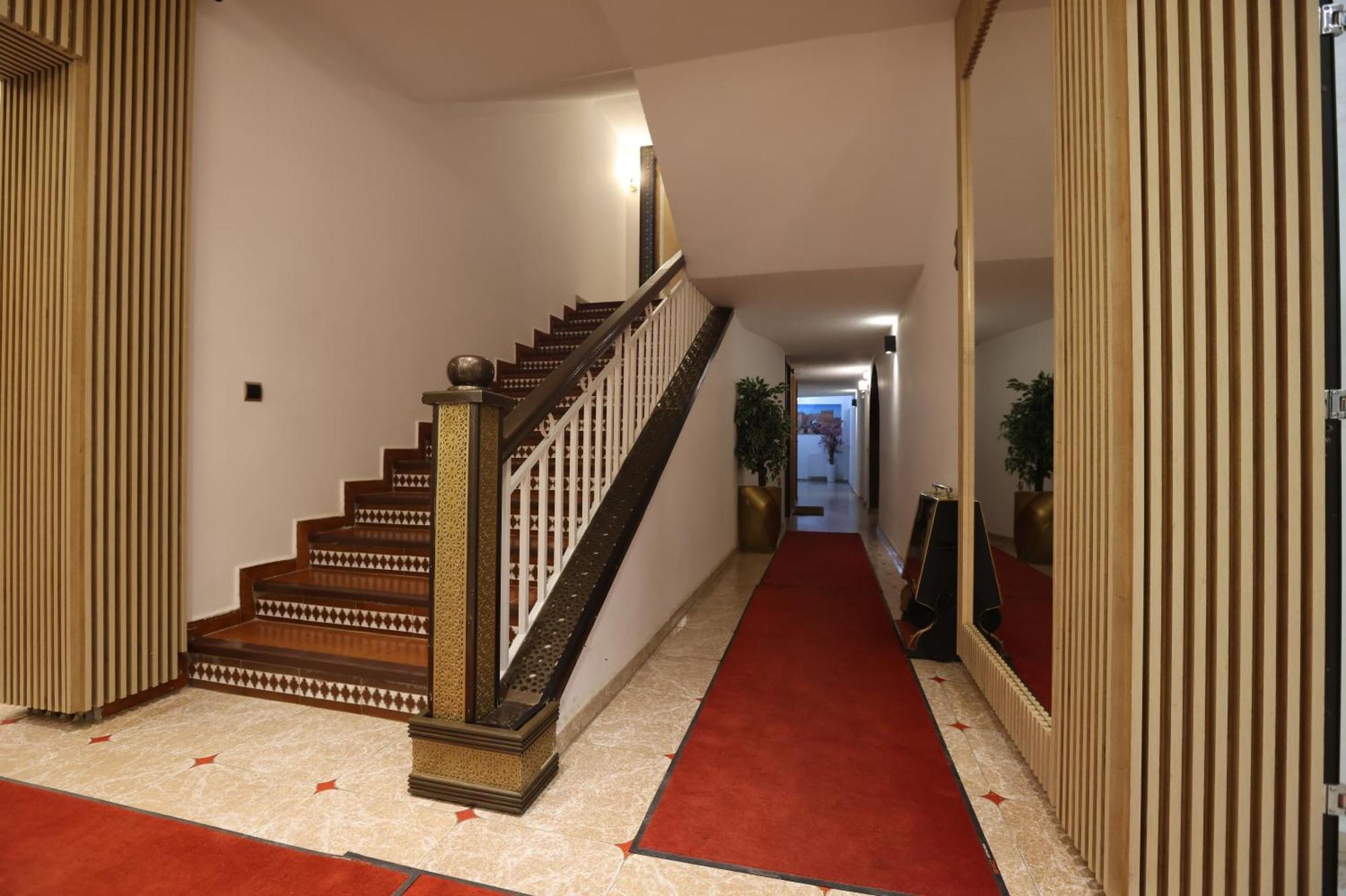Hotel Des Lilas Oujda Exteriör bild